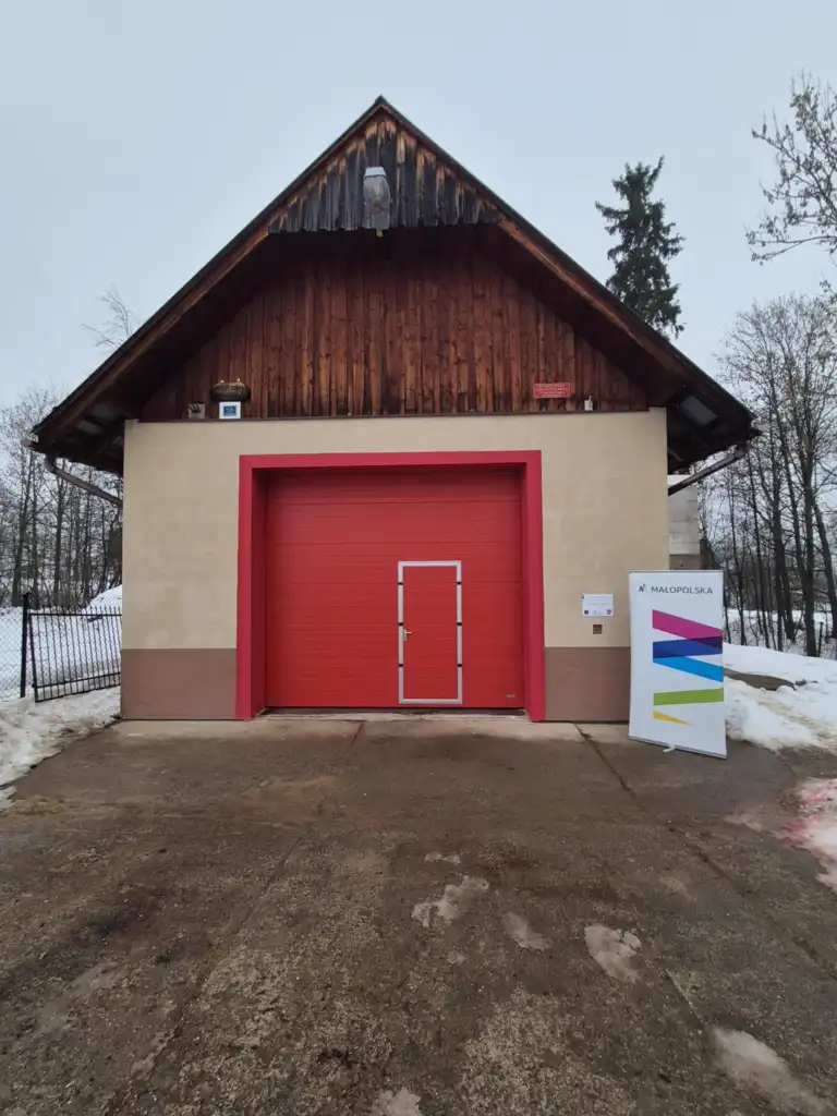 Remiza OSP w Pitoniówce po modernizacji. Zakończono pierwszy etap prac