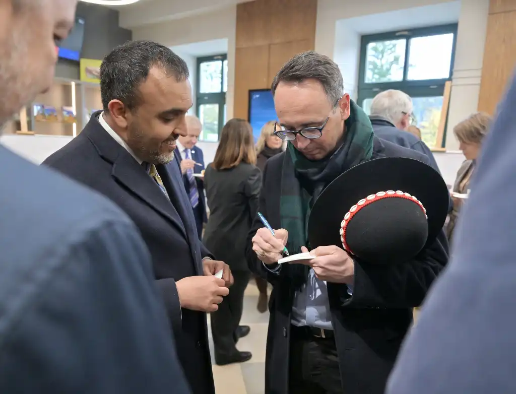 Zakopane gości Ambasadora. Wizyta J.E. AlHarbiego w Centrum Kultury Rodzimej