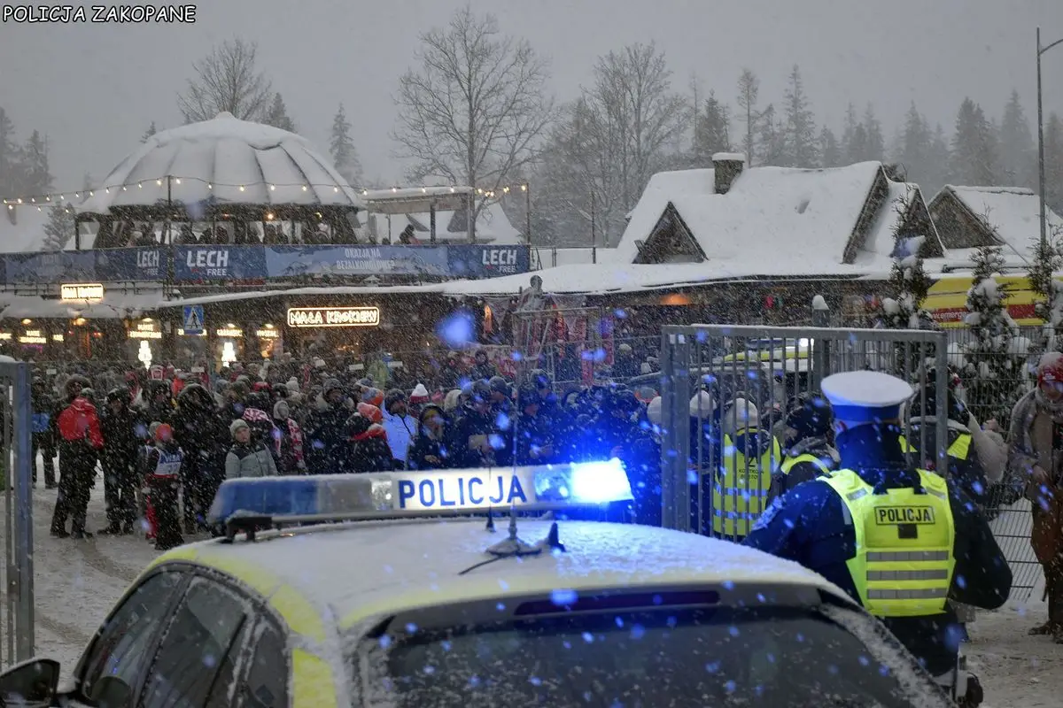 Tłumy kibiców i brak incydentów. Zakopane po zawodach