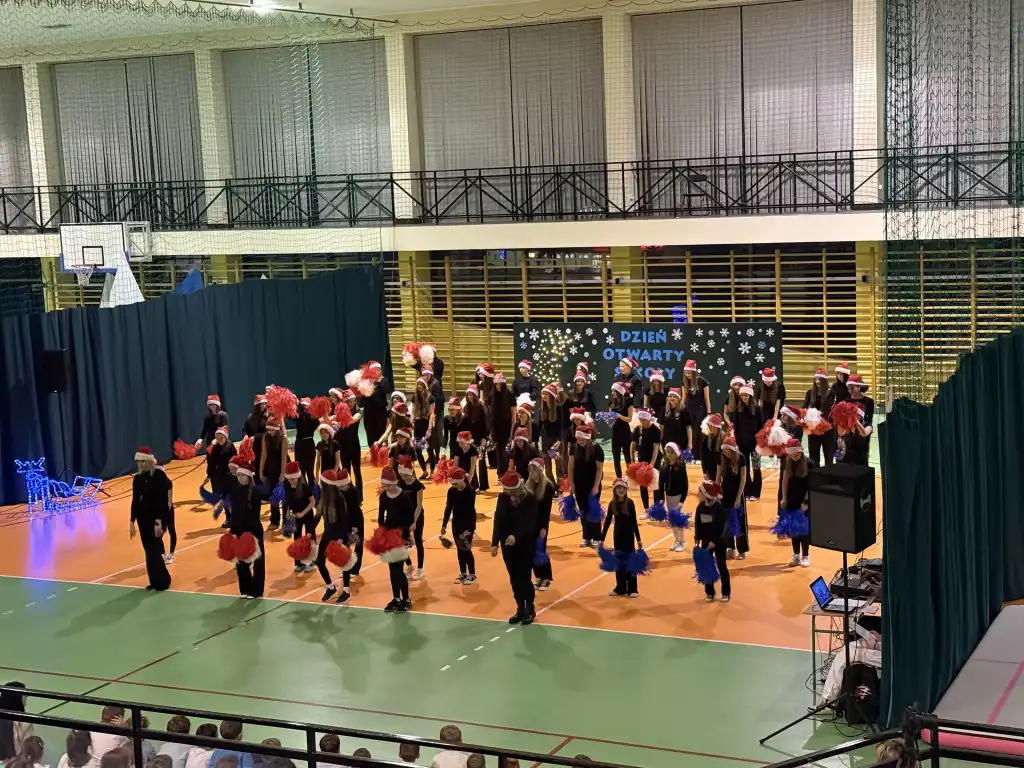 Kiermasz Świąteczny w Maniowach pełen talentów i świątecznej magii