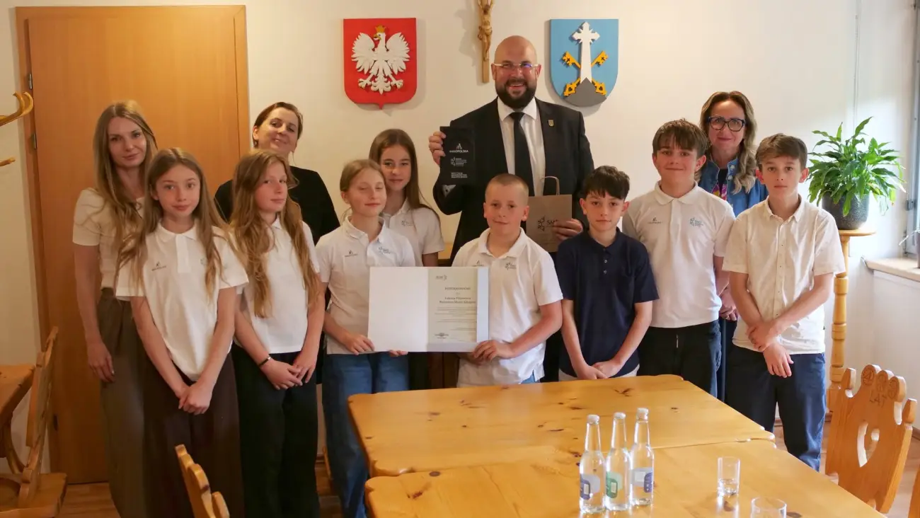 Uczniowie SMS Zakopane z wizytą w urzędzie. Pokazali grę stworzoną własnymi siłami