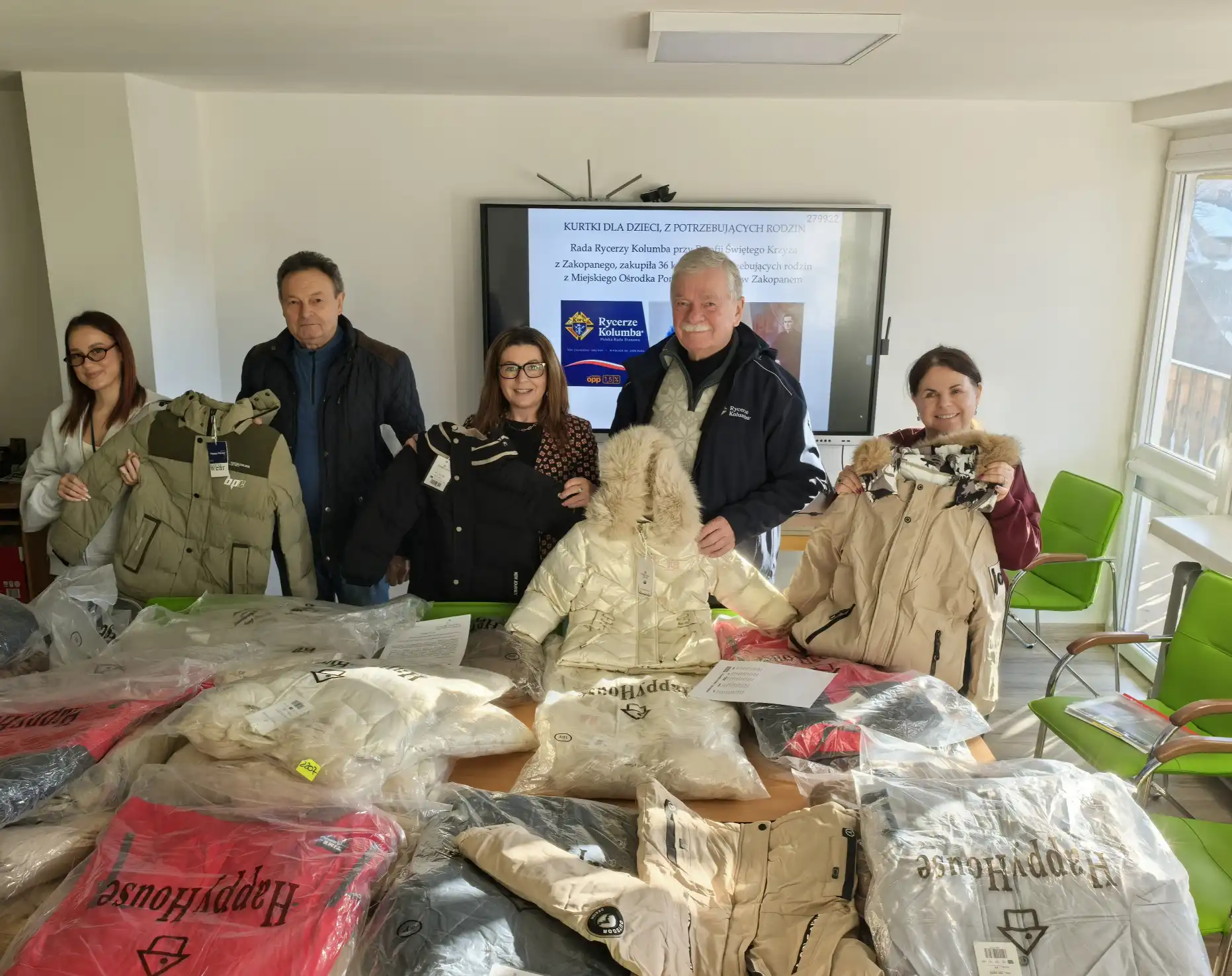 Mikołajkowy prezent od Rycerzy Kolumba dla dzieci z Zakopanego