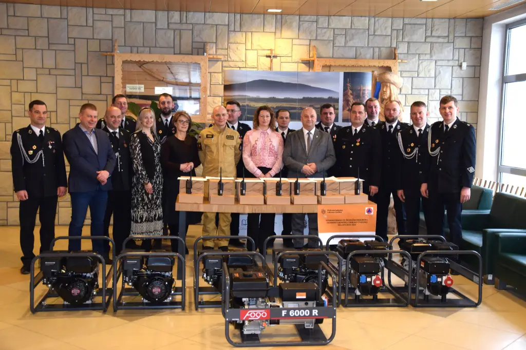 Sprzęt, szkolenia i magazyn. Gmina Jabłonka wzmacnia system bezpieczeństwa