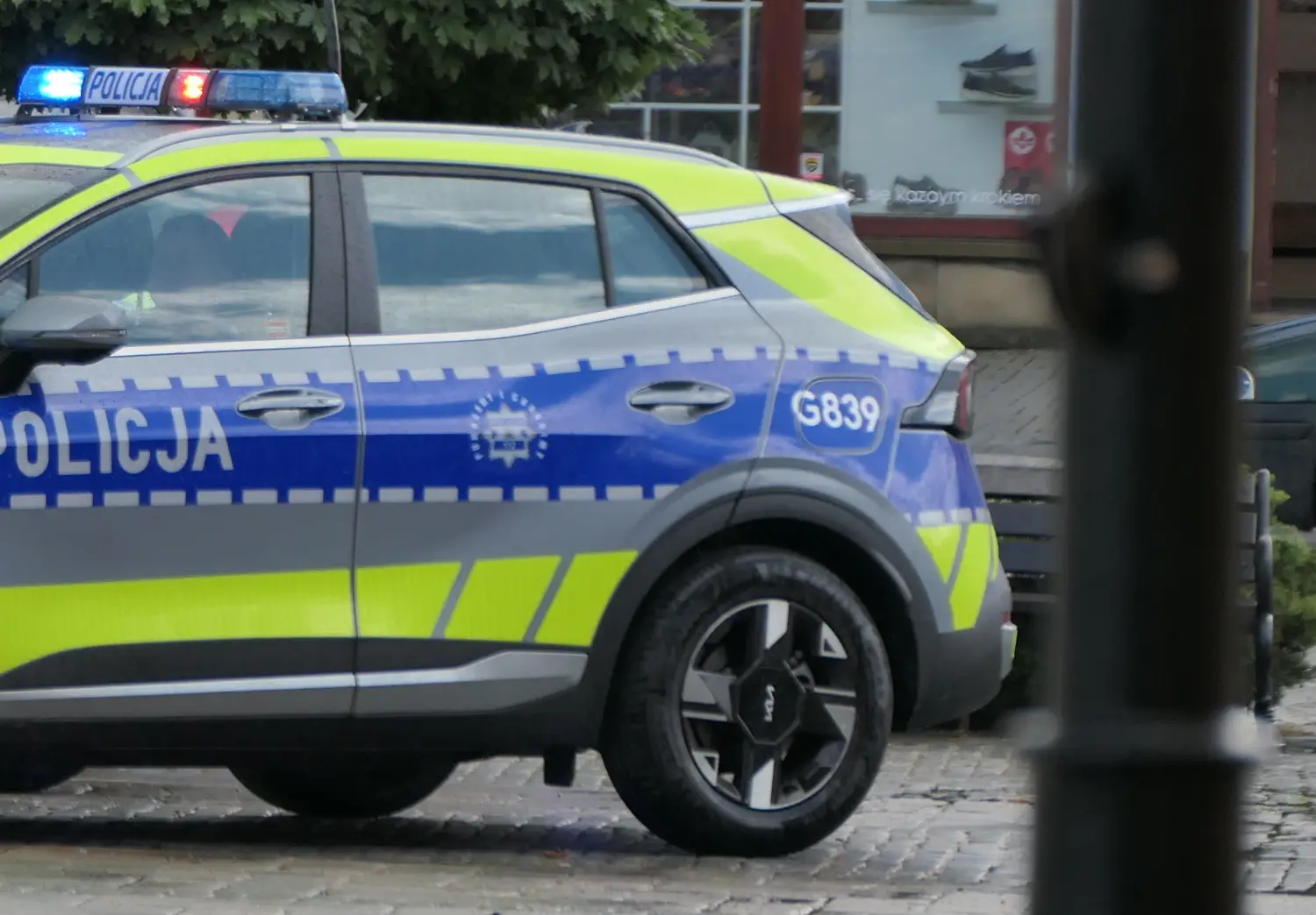 Kolizja w Białce Tatrzańskiej. Kierowca miał ponad 2 promile, auto zabezpieczyła policja
