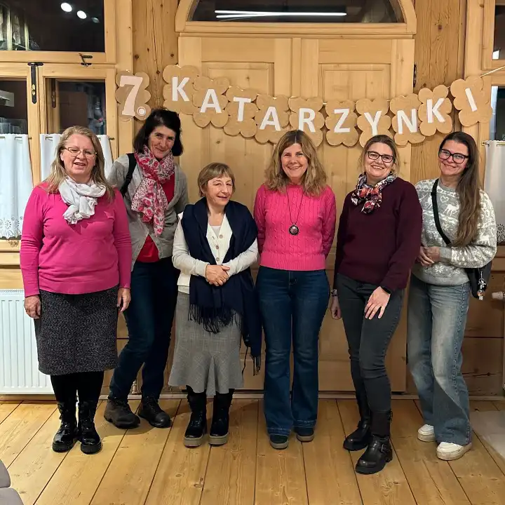 Książki, quizy i podróże. Katarzynki w Gminnej Bibliotece Publicznej