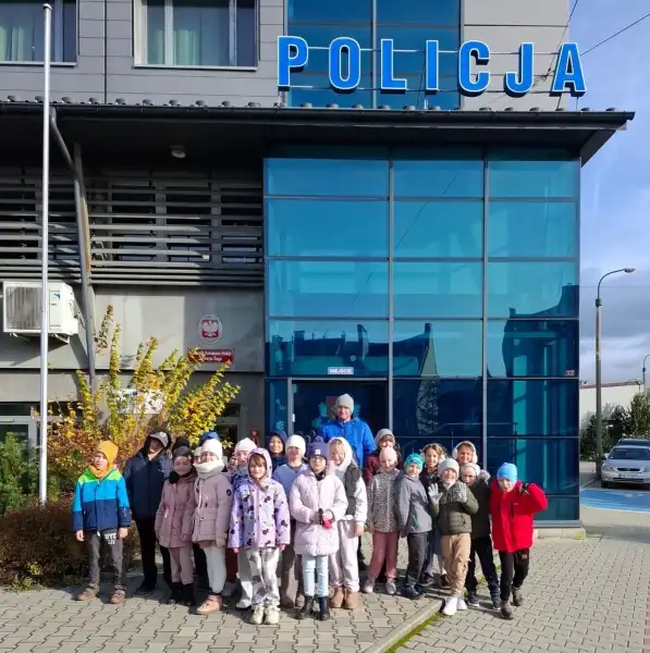 Uczniowie z „Jedynki” poznali tajniki policyjnej służby