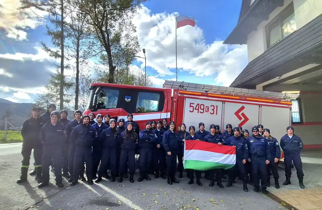 Węgierscy uczniowie w Kościelisku. Spotkanie z przyszłymi policjantami