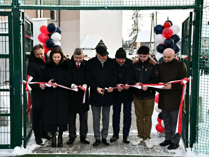 Nowe boisko w Jabłonce oficjalnie otwarte