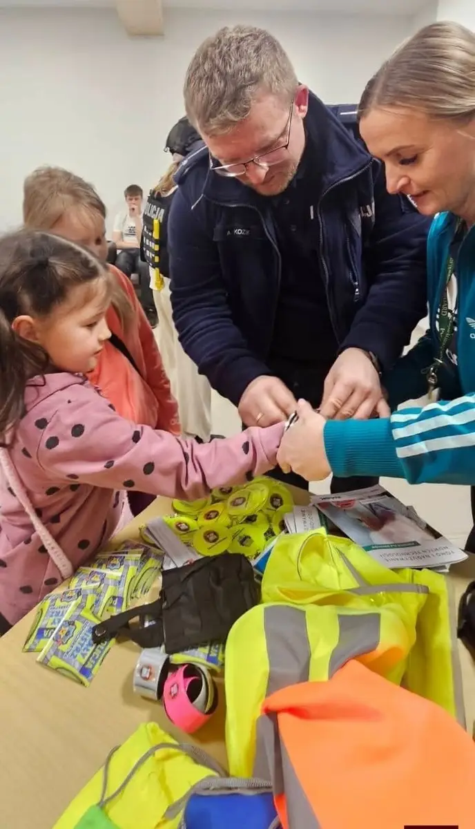Dzielnicowy w strażnicy OSP Tylka. Rozmowy o bezpieczeństwie