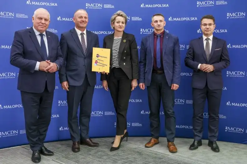 Małopolska inwestuje w przyszłość edukacji. Rusza projekt cyfrowej transformacji szkół