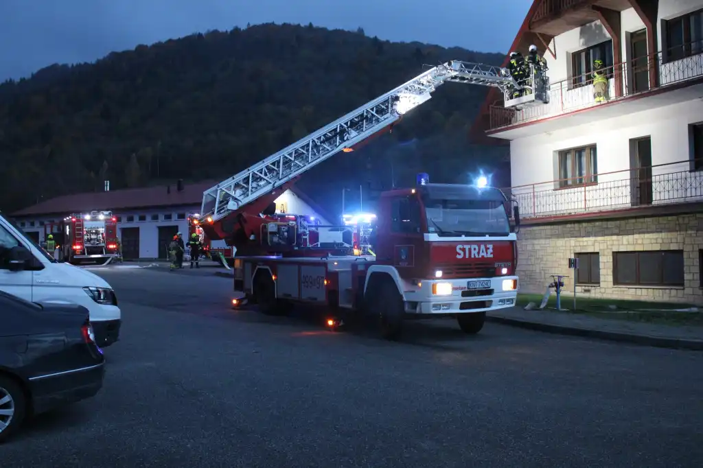 OSP Szczawnica trenowała akcję ratowniczą w internacie OHP