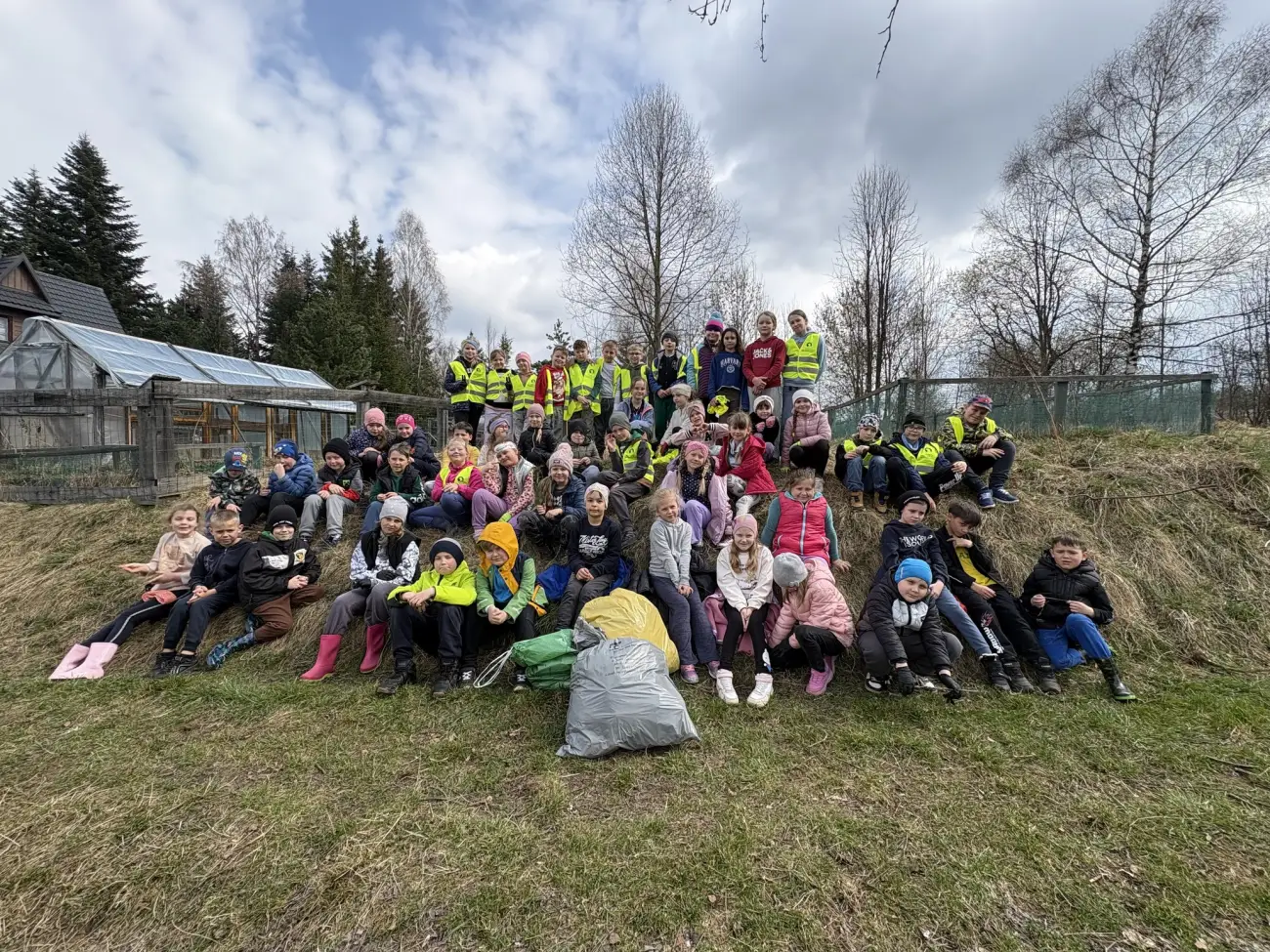 Razem dla czystszej gminy. Uczniowie i mieszkańcy dali przykład