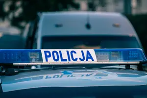 Nerwowe zachowanie 25-latka wzbudziło podejrzenia policjantów. Interwencja w Jabłonce